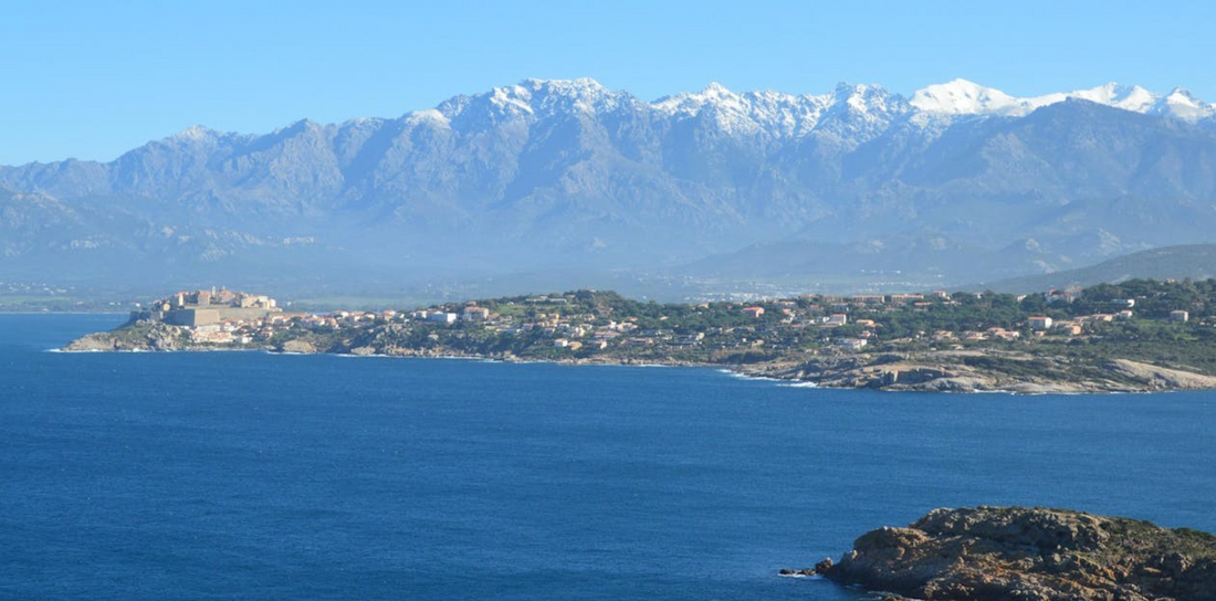 Pourquoi la Corse inspire nos collections ?